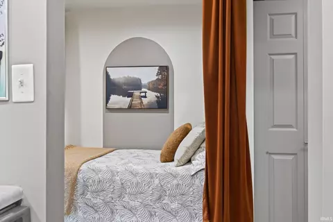 Bedroom - 4062 Eagle Bay Dr, Bloomington, IN 47401 photo 5 of 7