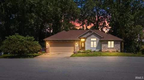 103 Center Ct, Hamilton, IN 46742