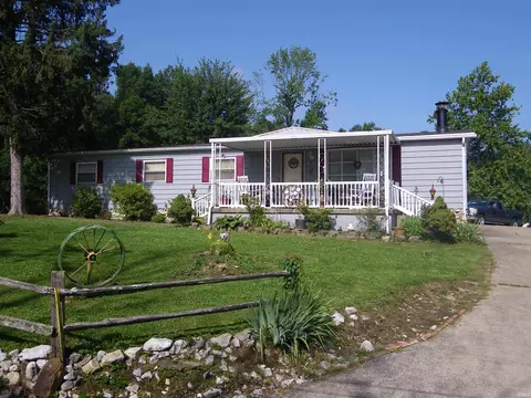 6640 Stucki Dr, Evansville, IN 47710