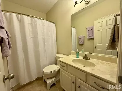 Bath - 4755 Donington Dr, Bloomington, IN 47401 photo 4 of 4