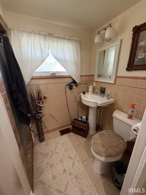 716 W Oak St, Mitchell, IN 47446 photo 11