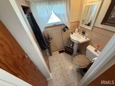 716 W Oak St, Mitchell, IN 47446 photo 12
