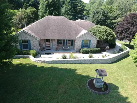 7078 S Pr Royal Springs Dr, Shelbyville, IN 46176