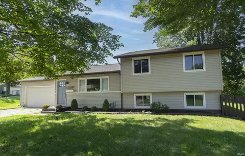 18140 Brightlingsea Pl, South Bend, IN 46637