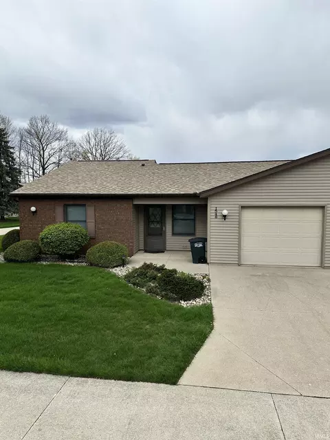 1548 E Kammerer Rd, Kendallville, IN 46755