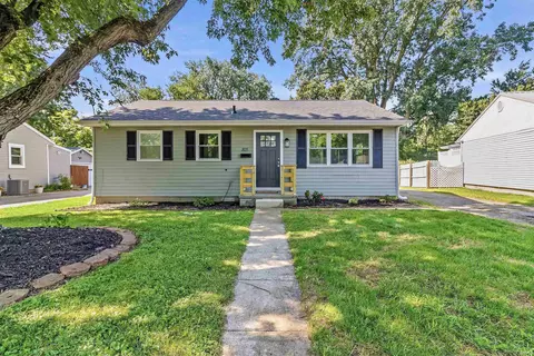805 N Oxford Dr, Marion, IN 46952