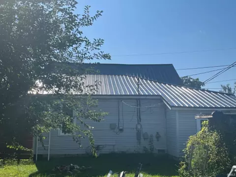 Exterior - 407 E Washington St, Dunkirk, IN 47336 photo 6 of 9