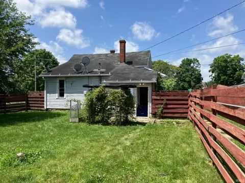 Exterior - 407 E Washington St, Dunkirk, IN 47336 photo 4 of 6