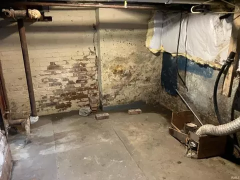Other - 407 E Washington St, Dunkirk, IN 47336 photo 6 of 8