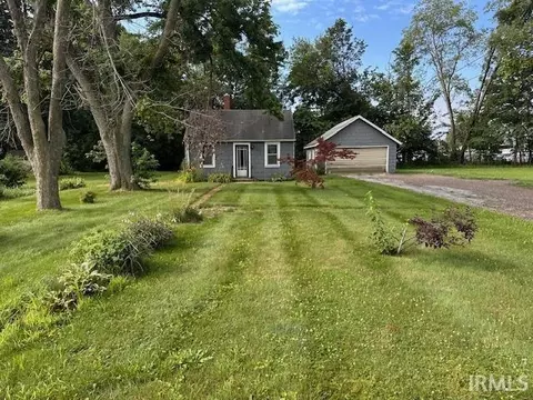 26302 Lakewood Dr, Elkhart, IN 46514