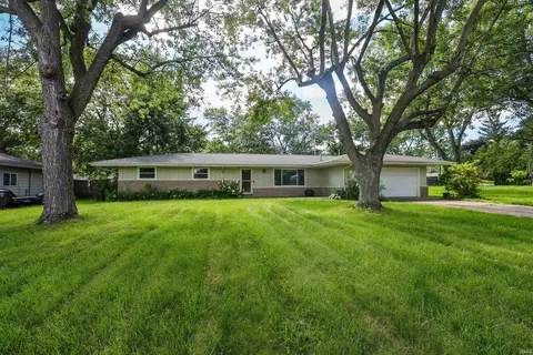 6625 Canby Dr, Fort Wayne, IN 46835