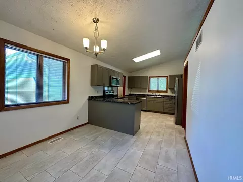 1830 E Thornton Dr, Bloomington, IN 47401 photo 11