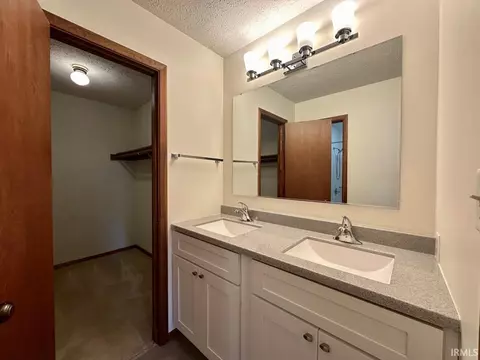 1830 E Thornton Dr, Bloomington, IN 47401 photo 16