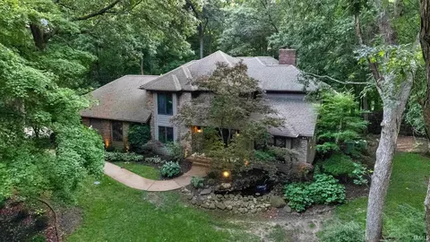 55961 Dana Dr, Bristol, IN 46507