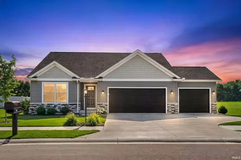 450 N Eastfield Cir, Milford, IN 46542