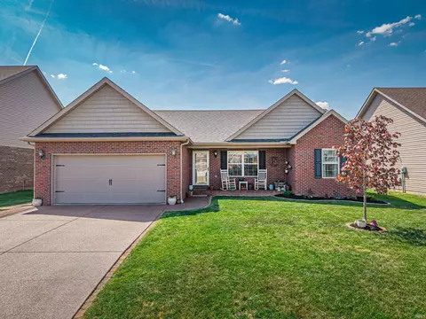 8802 Wynnfield Dr, Evansville, IN 47725