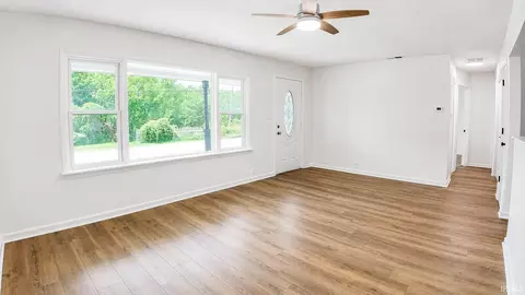 Living - 277 S 500 E, Marion, IN 46952 photo 1 of 3