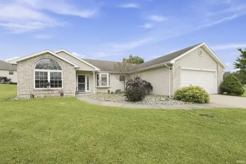 252 Broadmore Cir, Angola, IN 46703