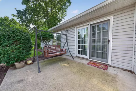 Exterior - 800 Walnut Rdg W, Logansport, IN 46947 photo 3 of 3