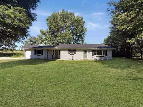 422 N Plank Rd, Boonville, IN 47601