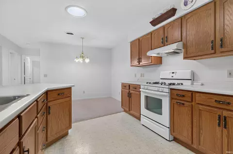Kitchen - 820 Walnut Rdg W, Logansport, IN 46947 photo 2 of 2