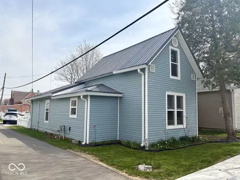 Exterior - 210 W Jay St, Dunkirk, IN 47336 photo 1 of 5
