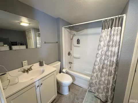 Bath - 210 W Jay St, Dunkirk, IN 47336 photo 1 of 3