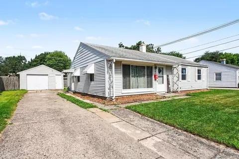 335 Preston Dr, South Bend, IN 46615