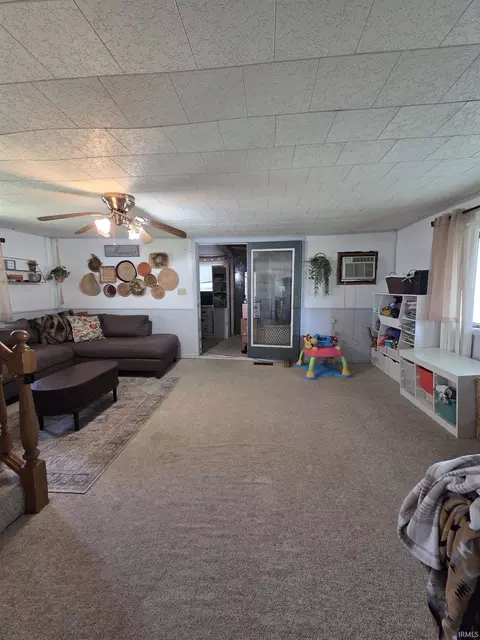 Living - 322 W North St, Windfall, IN 46076 photo 1 of 1