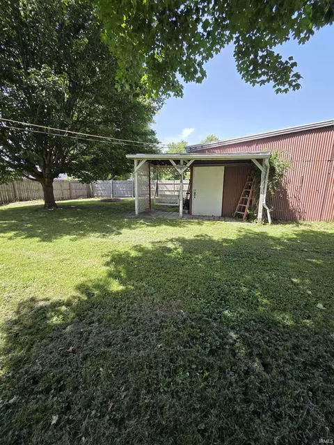 Exterior - 322 W North St, Windfall, IN 46076 photo 4 of 5