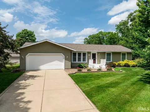 317 E Ben St, New Carlisle, IN 46552