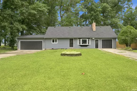18111 Faylor Dr, Huntertown, IN 46748
