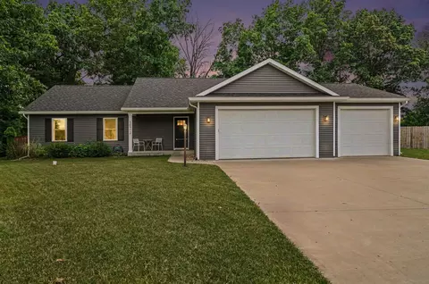 58972 Spring Creek Trl, Elkhart, IN 46516