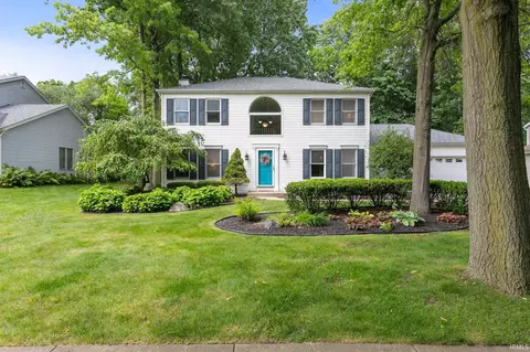 26641 Hampton Woods Dr, Elkhart, IN 46514
