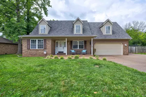7700 Jeremy Ln, Newburgh, IN 47630