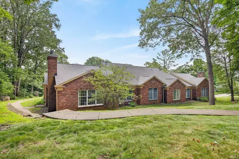 Exterior - 2631 Windermere Woods Dr, Bloomington, IN 47401 photo 2 of 9