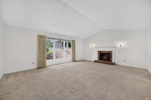 Living - 2631 Windermere Woods Dr, Bloomington, IN 47401 photo 4 of 4