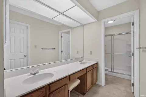 Bath - 2631 Windermere Woods Dr, Bloomington, IN 47401 photo 4 of 4