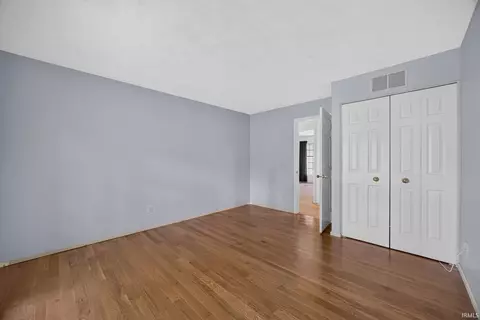 Bedroom - 2631 Windermere Woods Dr, Bloomington, IN 47401 photo 6 of 10