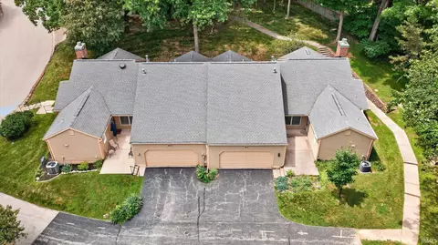 View/Area - 2631 Windermere Woods Dr, Bloomington, IN 47401 photo 1 of 7