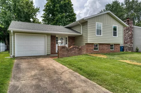 417 Old Cannon Way, Evansville, IN 47711