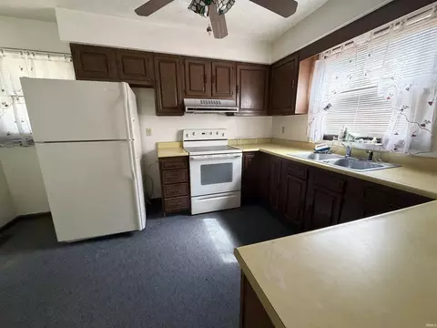Kitchen - 4369 E Main St, Avon, IN 46123 photo 3 of 3