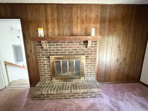 Living - 4369 E Main St, Avon, IN 46123 photo 1 of 3