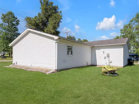 Exterior - 600 S Indiana St, Waterloo, IN 46793 photo 2 of 2