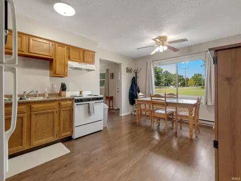 Dining - 600 S Indiana St, Waterloo, IN 46793 photo 1 of 2