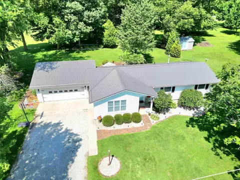 19508 County Road 146 Rd, New Paris, IN 46553