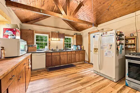 Kitchen - 407 E Maple St, Gaston, IN 47342 photo 1 of 4