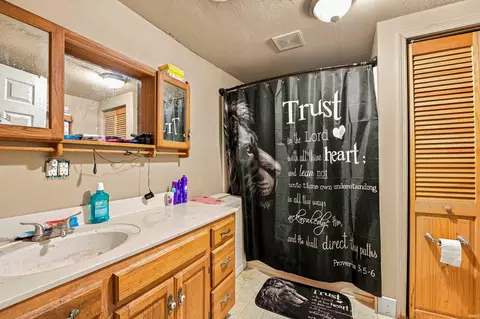 Bath - 407 E Maple St, Gaston, IN 47342 photo 2 of 2