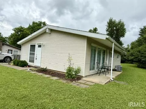 Exterior - 135 E Ridgeview Dr, Bloomington, IN 47401 photo 2 of 4