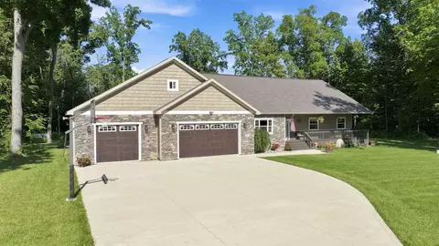 Exterior - 2875 E 700 N, Fremont, IN 46737 photo 4 of 8